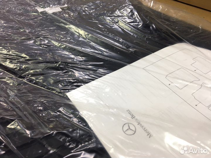 Коврики резиновые передние Mercedes W213