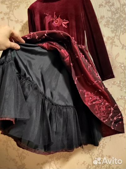 Праздничное платьедоя девочки р 122