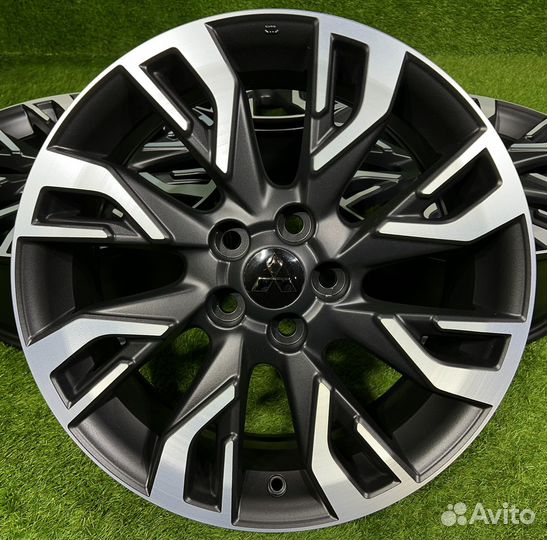 Оригинальные, литые диски Mitsubishi Outlander XL