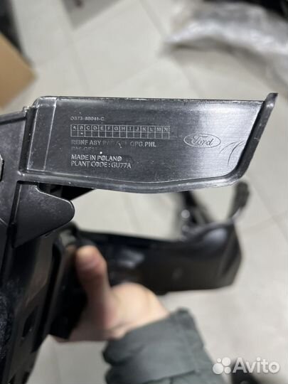 Телевизор на Мондео-Фьюжн 5 Оригинал верхняя часть