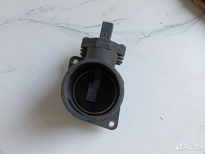 Датчик массового расхода воздуха BMW 3 e46. дмрв