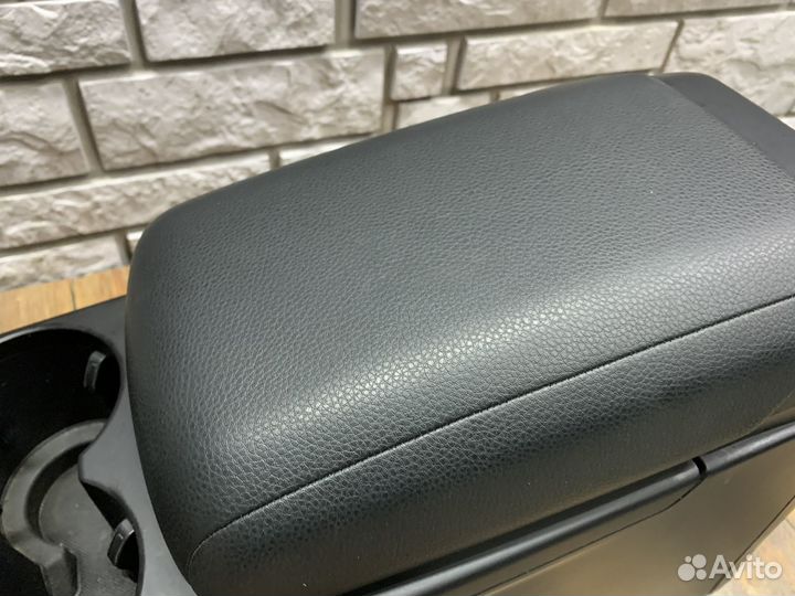 Porsche Macan S Консоль центральная