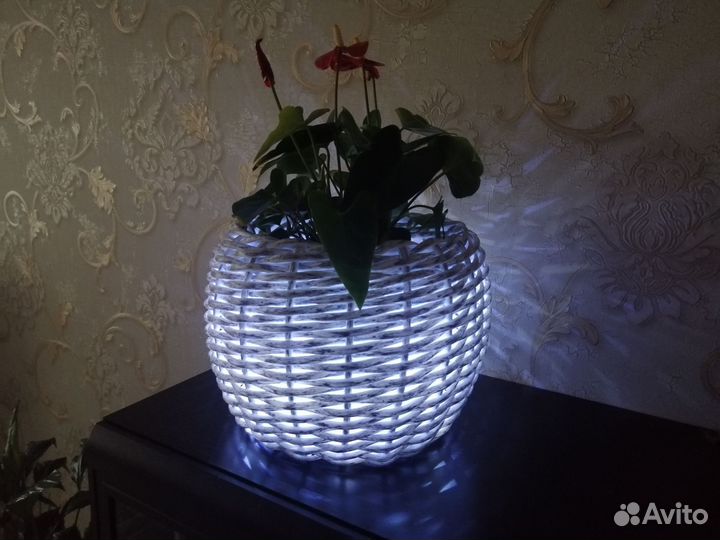 Кашпо из ротанга