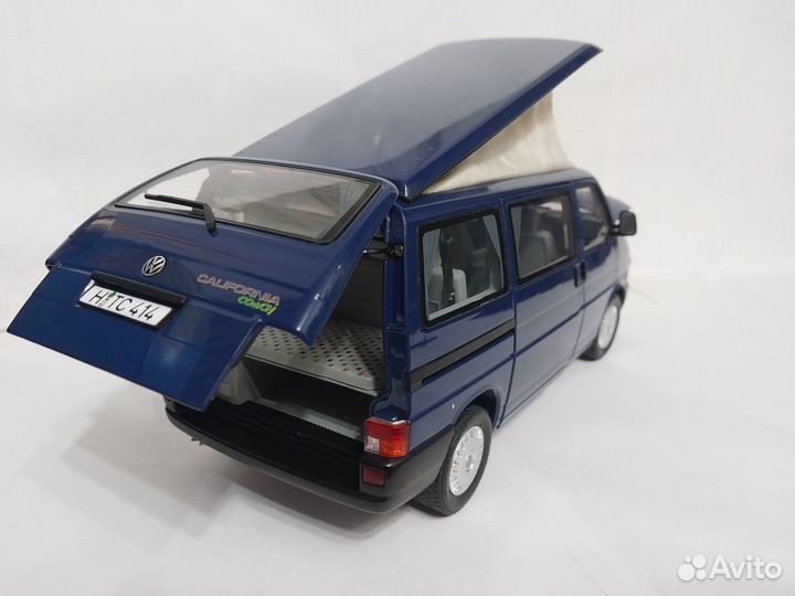 Volkswagen VW T4 Camper California 1:18