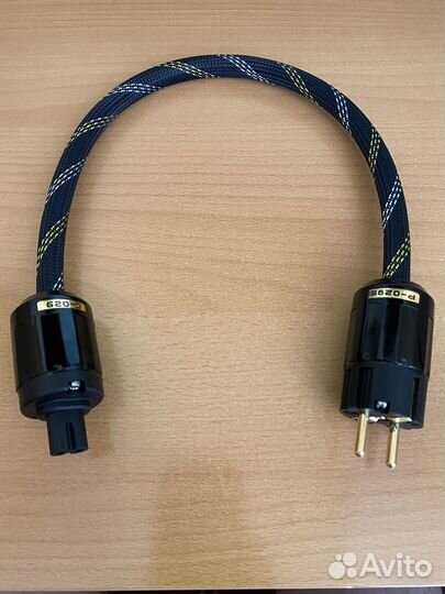 Кабель питания для HI-FI техники