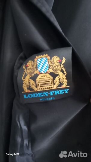 Плащ женский