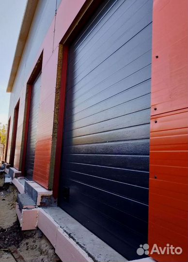 Секционные ворота