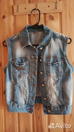Джинсовая жилетка