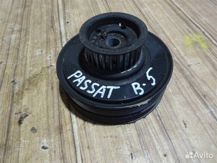Шкив коленвала Volkswagen Passat B5 1996-2000