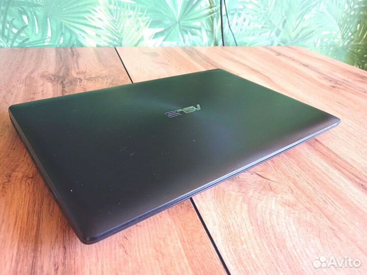 Ноутбук Asus