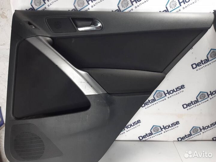 Обшивка двери Volkswagen Tiguan 2.0TDI cbab 2009