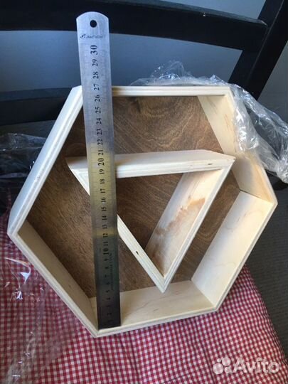 Полочка декоративная