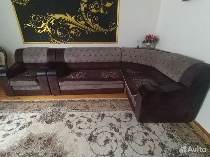 Мебельный хол