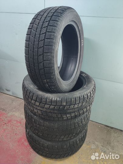 Toyo Observe GSi-5 215/55 R17 98Q