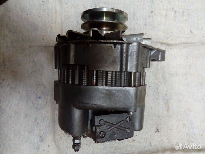 Генератор на ямз-238 (маз ), новый