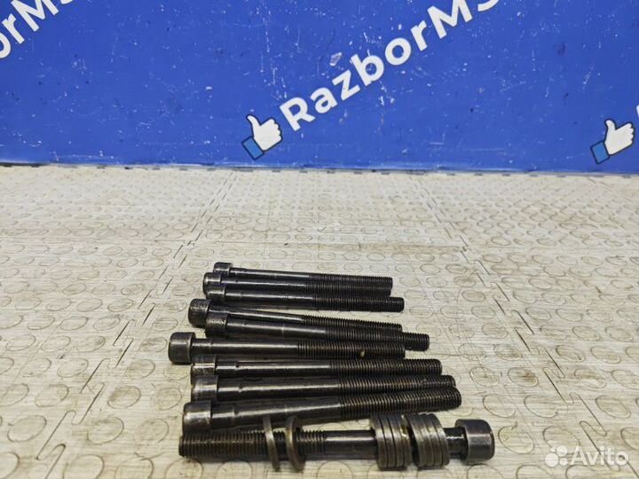 Болт головки блока цилиндров Renault Arkana