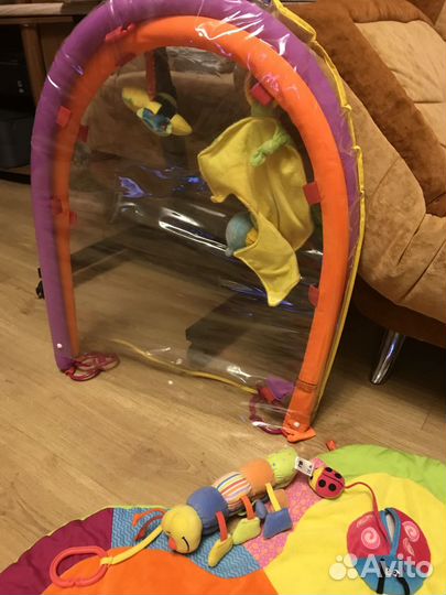 Развивающийся коврик