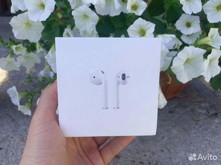 AirPods новые