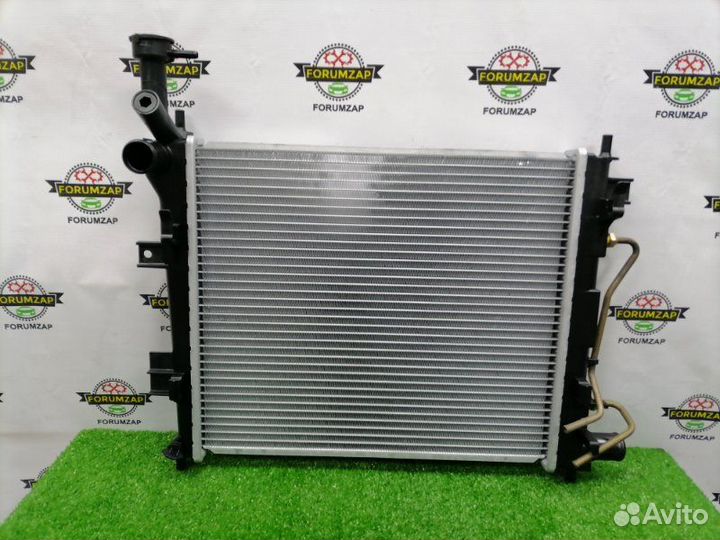 Радиатор охлаждения двигателя Kia Picanto TA