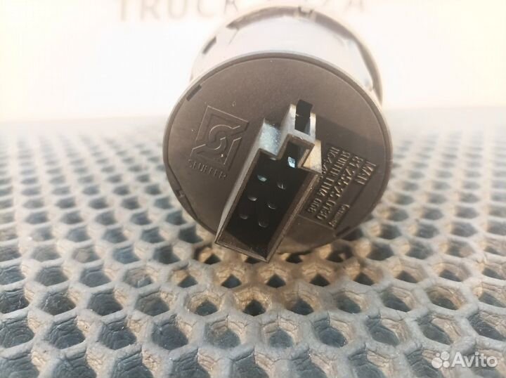 81255250130 Переключатель света фар Man TGA