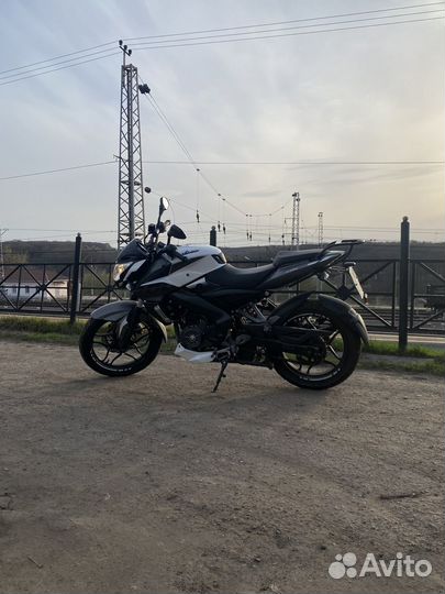 Мотоцикл bajaj pulsar ns200