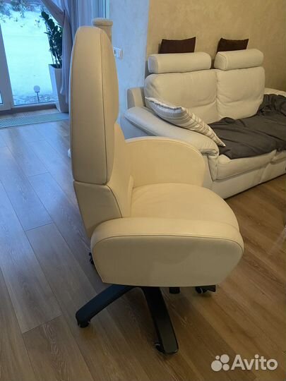 Кресло кожаное Poltrona Frau Ego