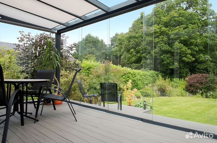 Безрамное раздвижное остекление