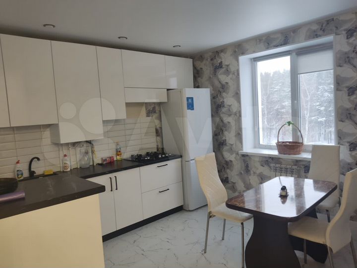 3-к. квартира, 77 м², 3/5 эт.