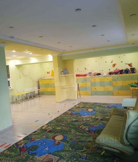 3-к. квартира, 93 м², 1/1 эт.