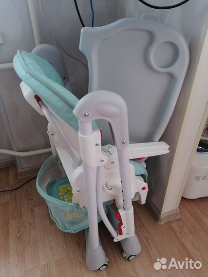 Детский стульчик для кормления