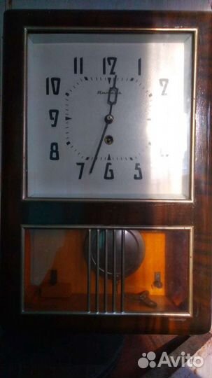 Часы настенные с маятником СССР