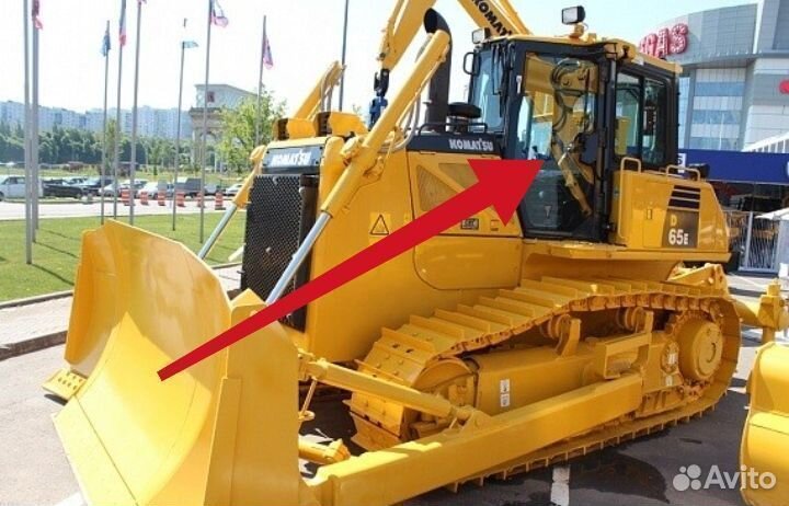 Стекло двери левой бульдозер Komatsu D 65ex-16