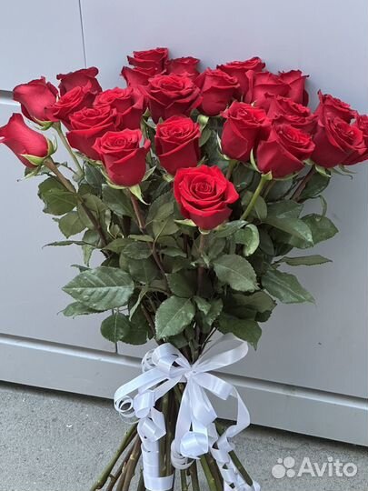 25 роз, Доставка цветов букет из роз