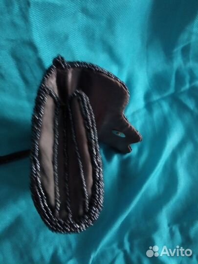 Небольшой театральный клатч, расшитый биссером