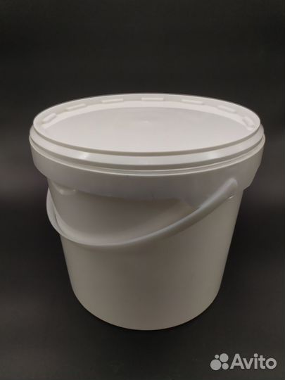 Пластиковая тара ведра банки