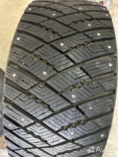 Goodyear Ultragrip Ice Arctic 235/45 R17 97T