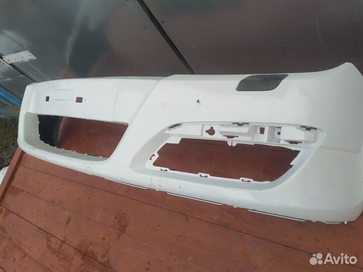 Бампер передний