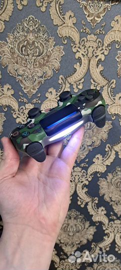 Геймпад DualShock 4