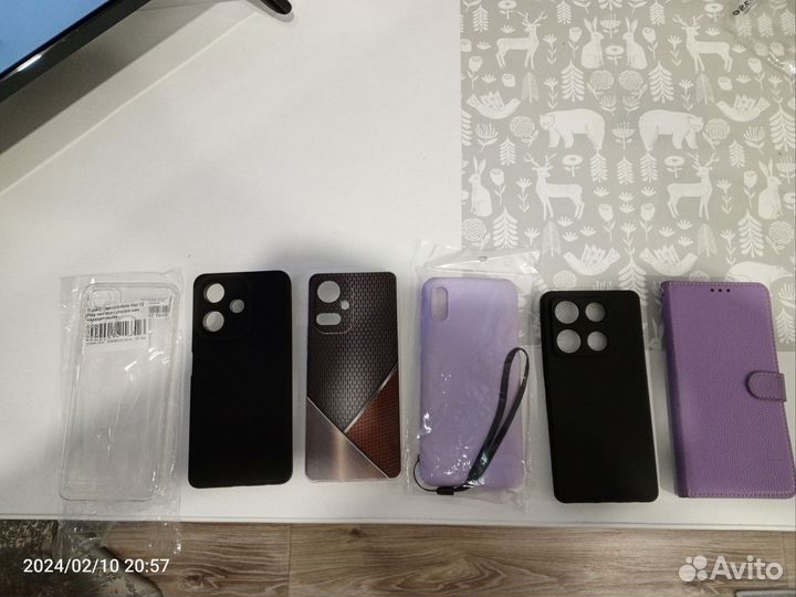 Чехлы для телефонов