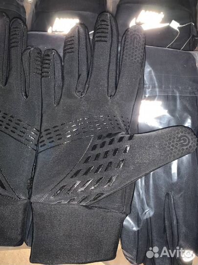 Перчатки Nike