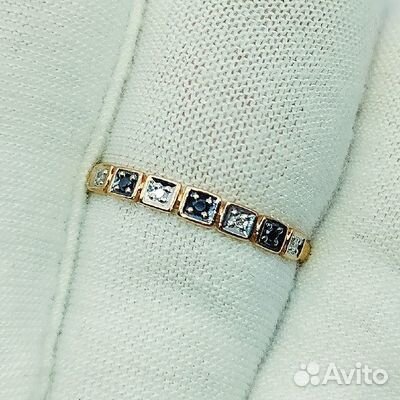 Золотое кольцо с бриллиантом 18,5р