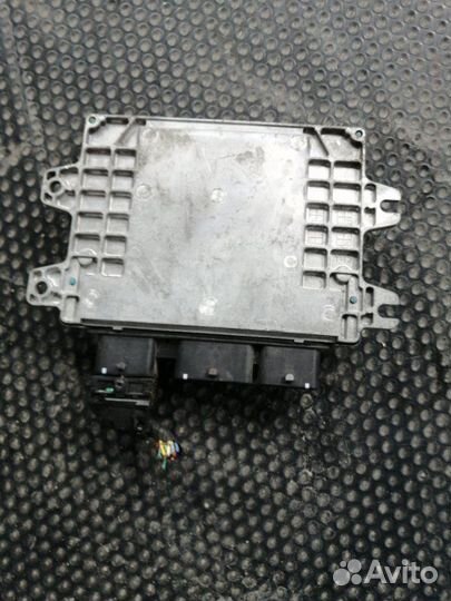 Блок управления двигателем Nissan Note E11 HR15