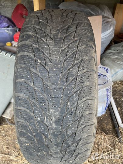 Nokian Tyres Hakkapeliitta R2 215/55 R17