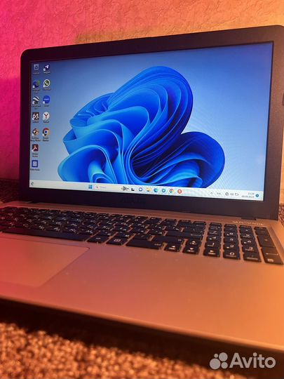 Ноутбук Asus Core i3, SSD 240GB