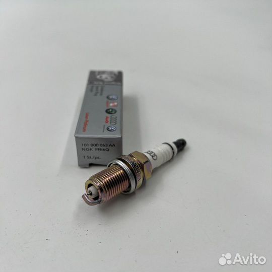 Свеча зажигания VAG