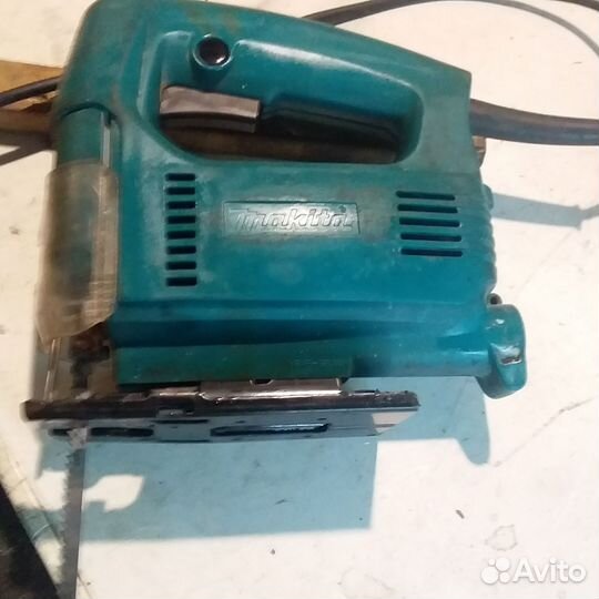 Продам перфоратор и лобзик Makita HR 2450