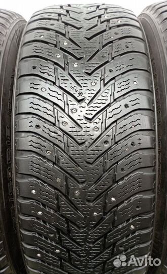 Nokian Tyres Hakkapeliitta 8 SUV 235/60 R18 112V
