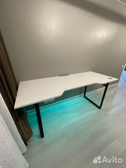 Стол компьютерный 200х75 h75