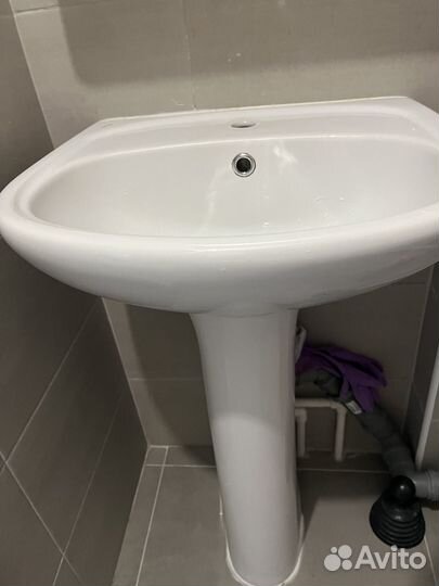 Раковина с пьедесталом бу