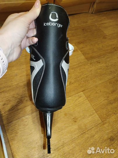 Коньки хоккейные